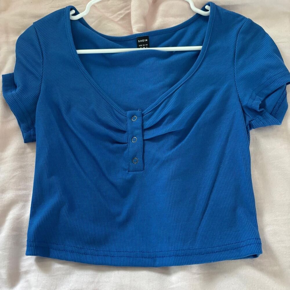SHEIN Button-Up T-Shirt Women's Royal Blue Medium Fitted Ribbed